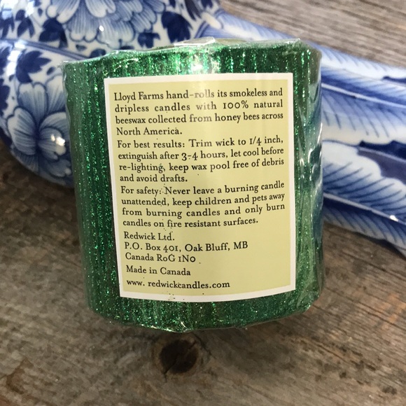 Lloyd Farms Green Beeswax Glitter Pillar Candle - Picture 3 of 6